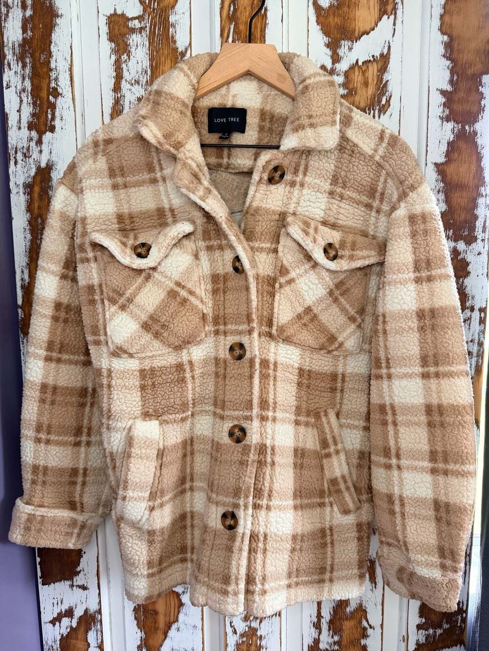 Love Tree Women’s Sherpa Plaid Shacket Size S Beige Brown Button Up Jacket